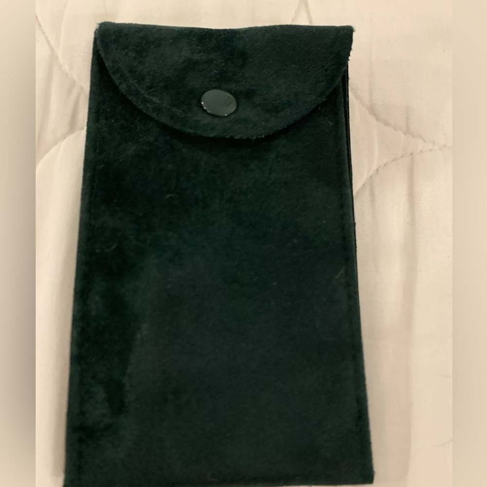 Rolex Green Velvet Travel Pouch: authentic